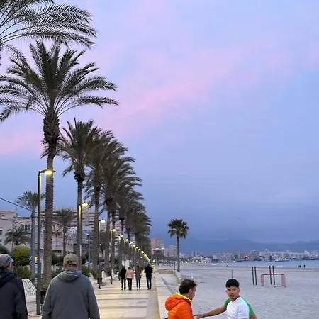 Velazquez San Juan Playa 아파트